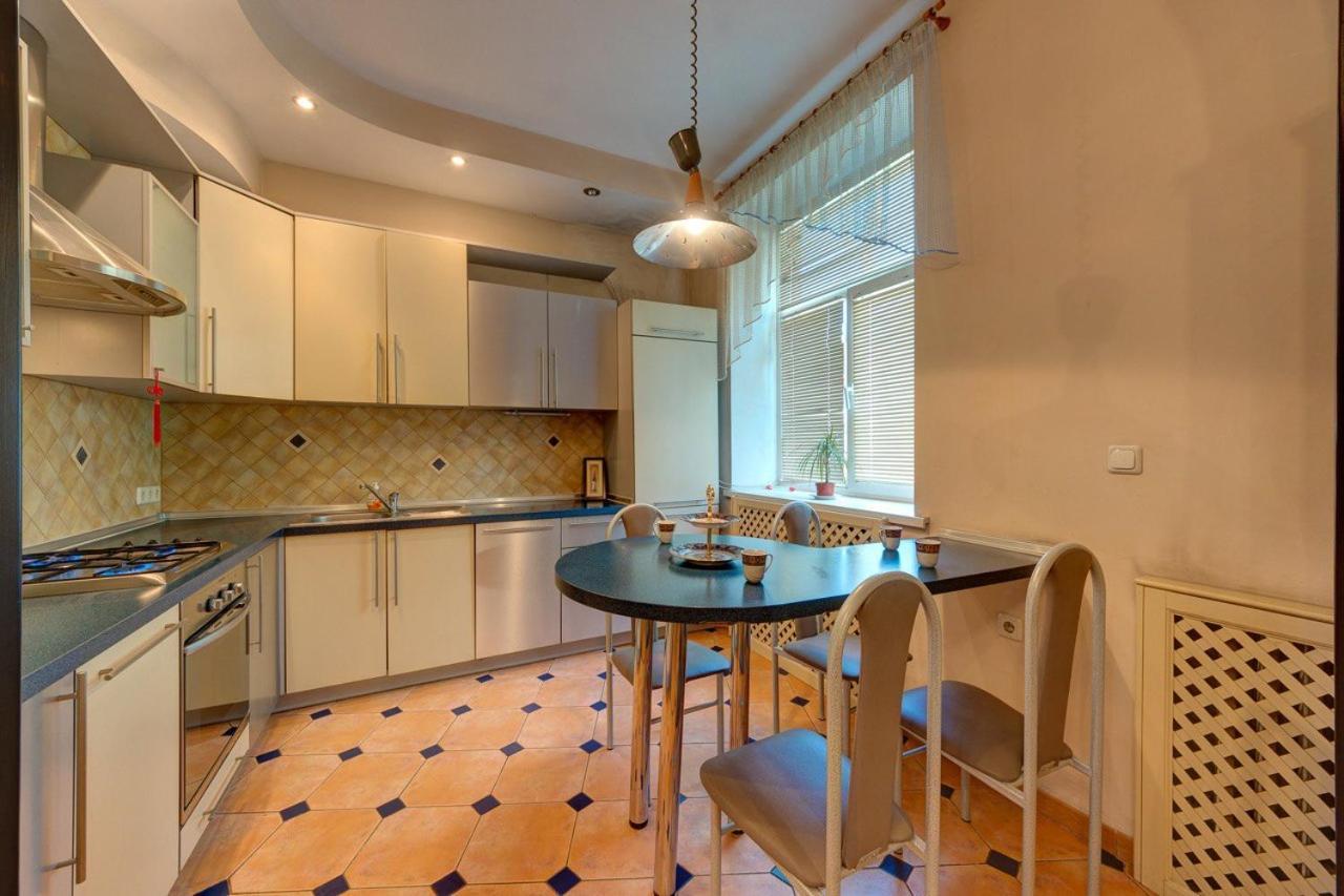 Apartments With Three Rooms On Shevchenko Blvd Kiev Ngoại thất bức ảnh