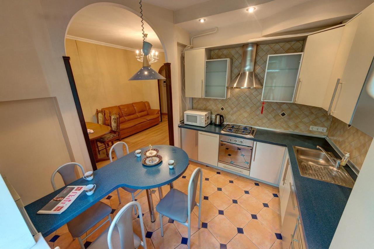 Apartments With Three Rooms On Shevchenko Blvd Kiev Ngoại thất bức ảnh